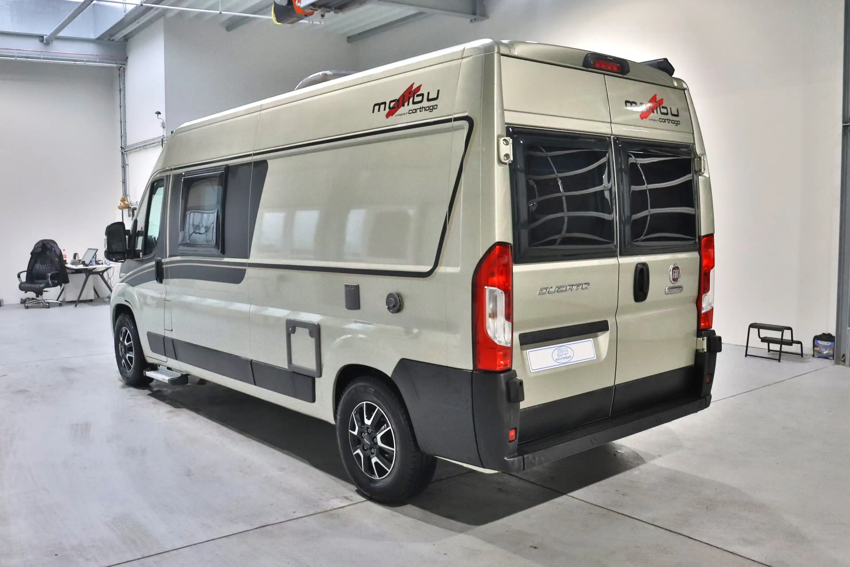 CARTHAGO Malibu Van 600